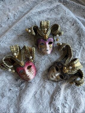 Set of 3 Decorative Venetian Jester Masks - Pink, Purple, Gold